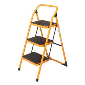 Ladder (3 steps) on rent per hour